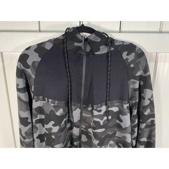 Bascom Projects Men's Camouflage Hoodie Jacket Curve Hem - Large - Picture 3 of 5